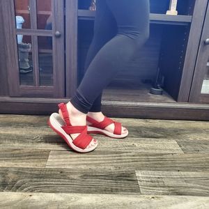 Clark's cloud steppers